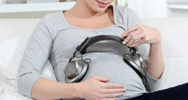 La musique stimule l’activité cérébrale du foetus