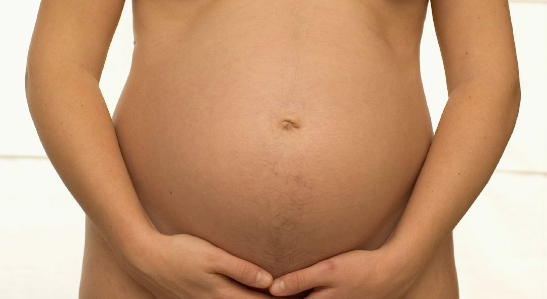 Quand sent-on bébé bouger dans son ventre ?